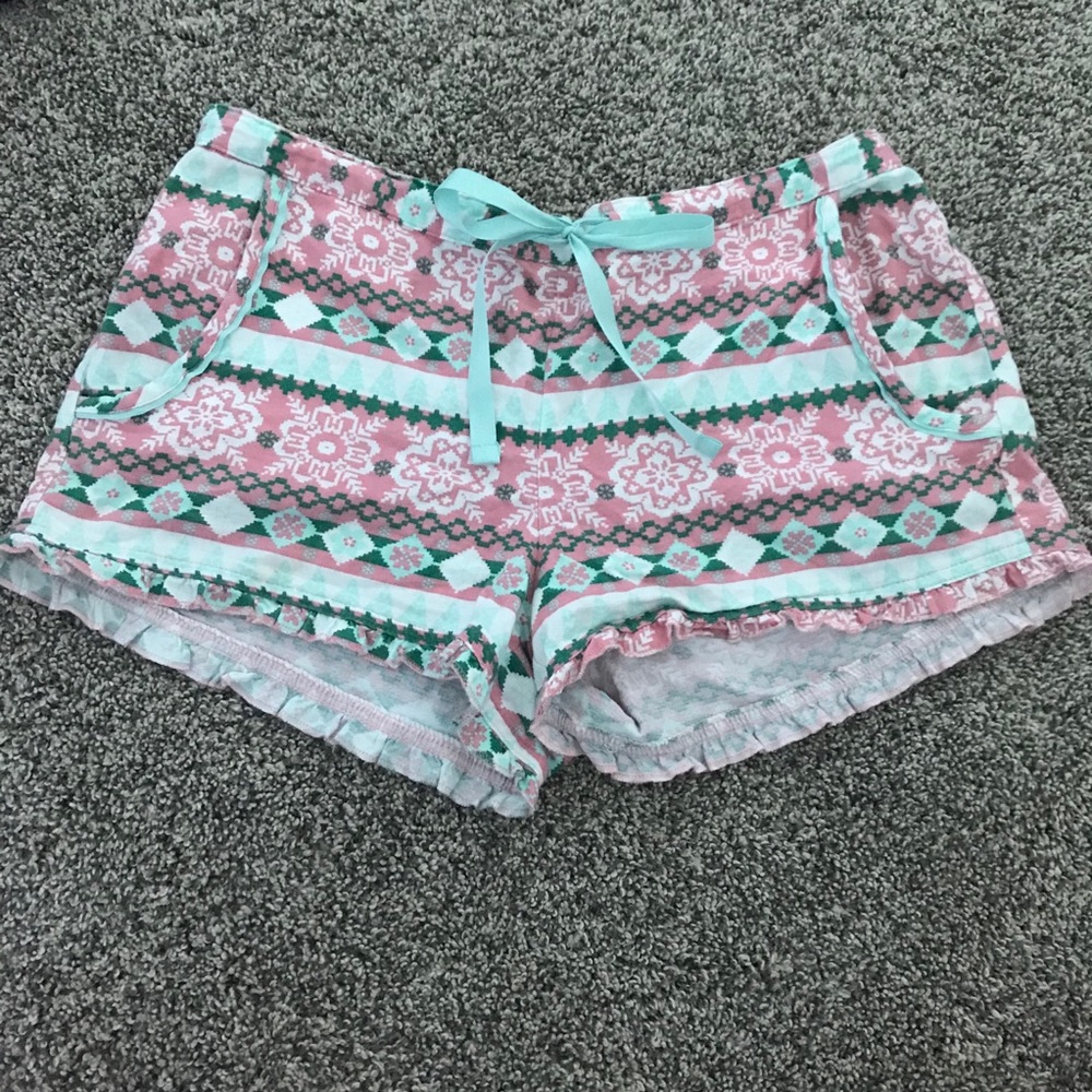 Jasmine & Ginger med pink geometric pajama shorts